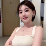 美女网红身材饱满呼之欲出太性感了！