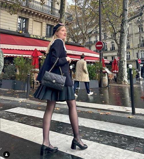 法国女丝袜图片大全,丝袜诱惑下的时尚盛宴