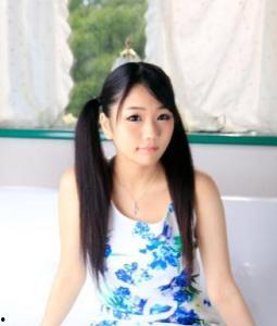 日本美女美咲,魅力四溢的时尚偶像