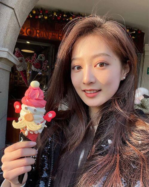 秦羽墨紫色丝袜是哪集,探寻剧情高潮背后的神秘元素